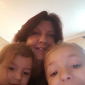 Meet your Posher, Monique